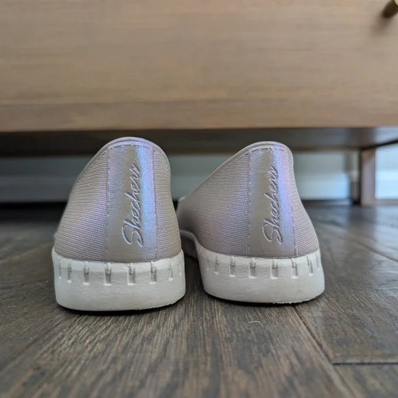 Skechers Foamies, size 9 flats, iridescent - Picture 3 of 6